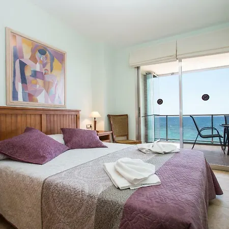 Apartment Plusholidays Santa Clara